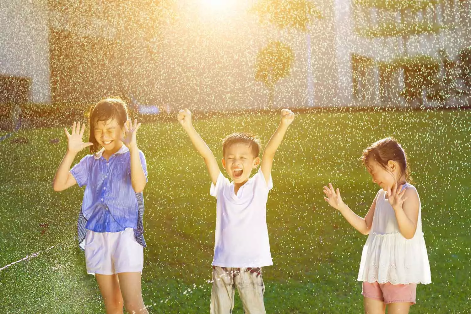 FirstFederal_Bank_Checking_KidsCelebrate.webp