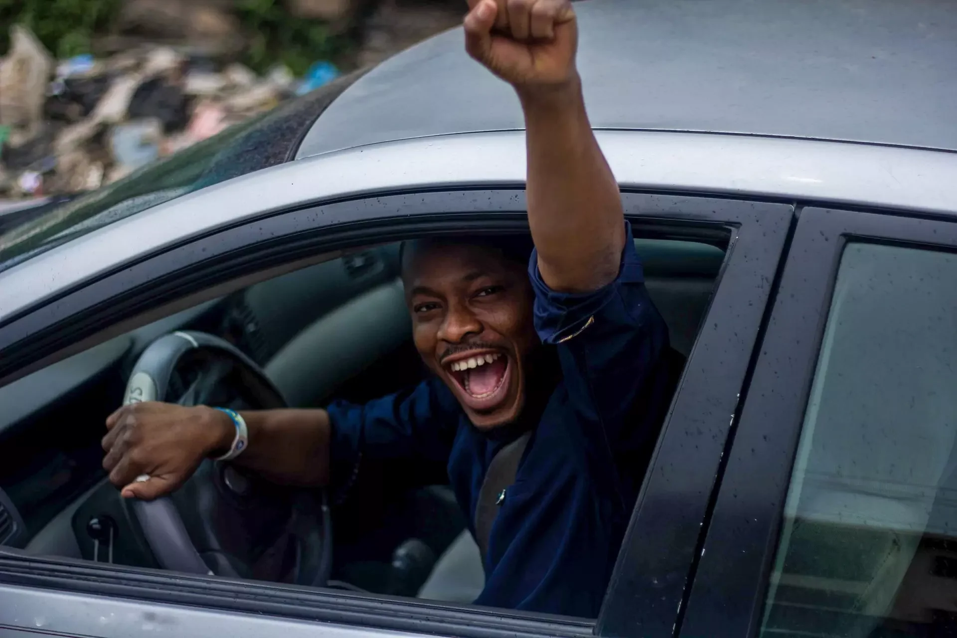 hero image_refinance a car