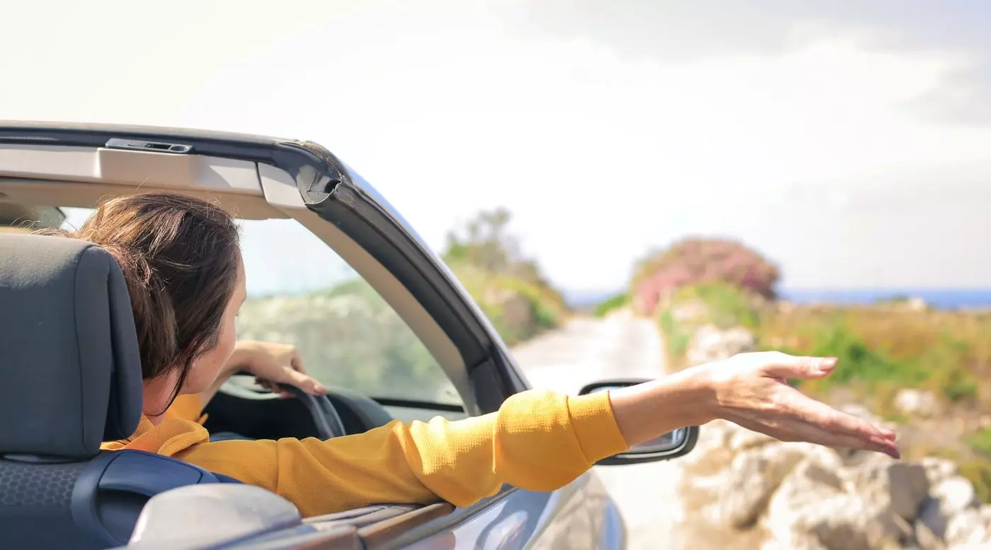 Hero image_4 reasons to refinance auto loan